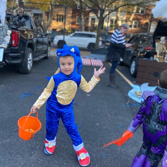 Sonic The  Hedgehog Kids Costume - Blue and Gold M 7-8 - Picture 2 of 2